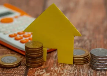 AUXÍLIO MORADIA é liberado para novo grupo de brasileiros; veja quem tem direito