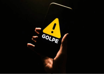 Mulher perde MAIS DE R$ 1 MIL após cair no GOLPE do falso SMS de atualização do BOLSA FAMÍLIA