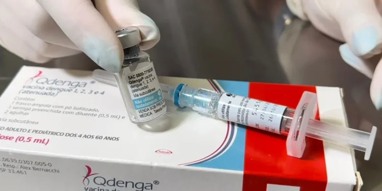 Os beneficiários do Bolsa Família receberão prioridade na vacinação contra a dengue? Confira aqui