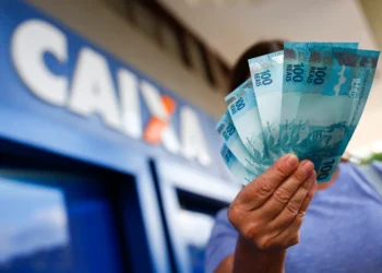 CAIXA surpreende e anuncia liberação do 13º SALÁRIO + SAQUE EXTRA do FGTS