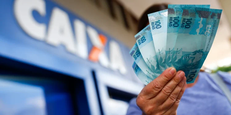CAIXA surpreende e anuncia liberação do 13º SALÁRIO + SAQUE EXTRA do FGTS