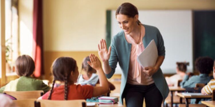 Novas Regras de Aposentadoria em 2024: Impacto nos Benefícios dos Professores