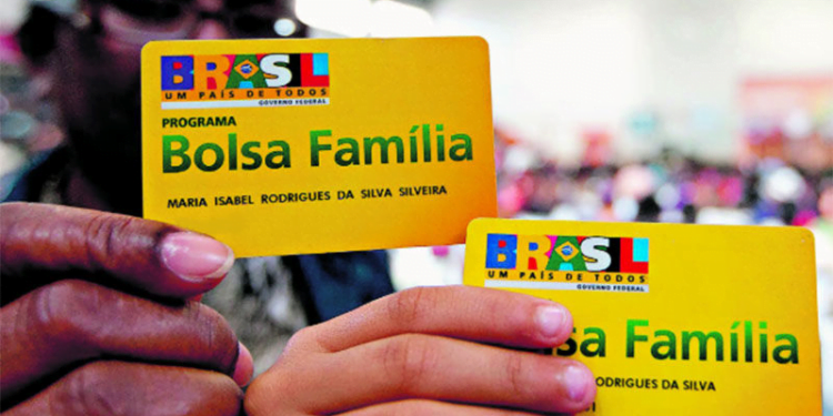Repasses do Bolsa Família de fevereiro acabam HOJE! Veja quem recebe e próximo calendário