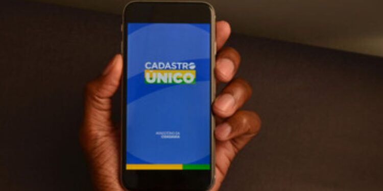 Governo Expande Benefícios para Inscritos do CadÚnico