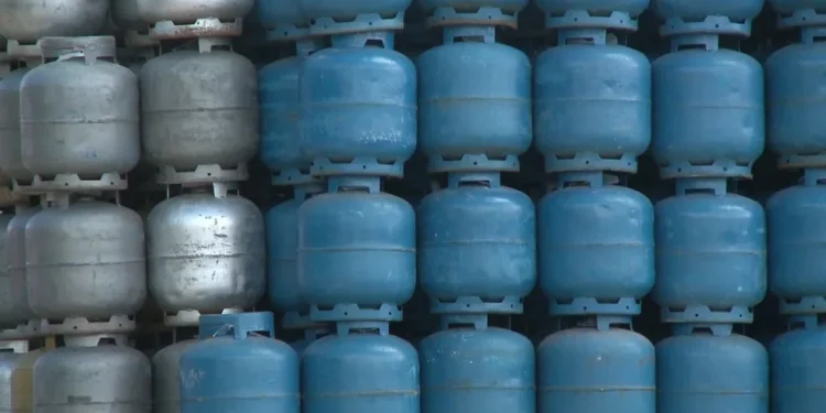 É dia de pagamento do Auxílio-Gás! Veja quem recebe hoje (21)