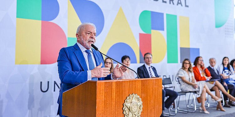 Projeto do governo pretende acabar com filas do Bolsa Família! Confira