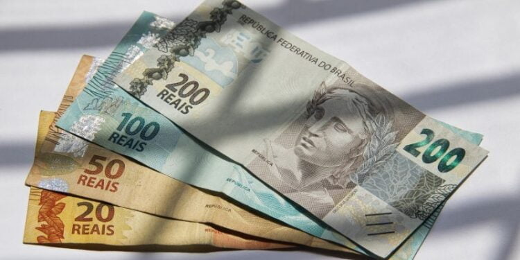 Existe HORÁRIO para sacar o Pis/Pasep? Confira