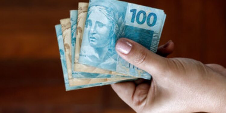 Lula Aprova Benefício de R$ 9,200 para População