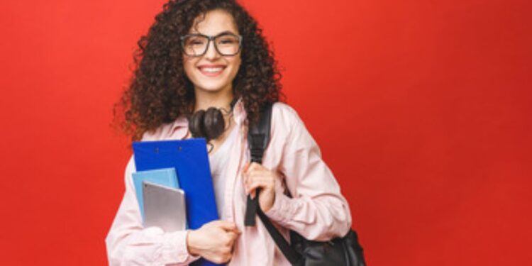 Estudantes Podem PERDER a Poupança do Ensino Médio por falta de Cadastro? Entenda!