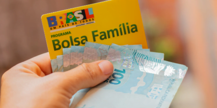 COMUNICADO IMPORTANTE do Bolsa Família: Beneficiários são convocados para atualização urgente dos dados!