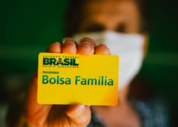 PRESENTÃO do Bolsa Família: Saque de R$ 800 disponível HOJE (18/03) no Caixa Tem; veja quem recebe