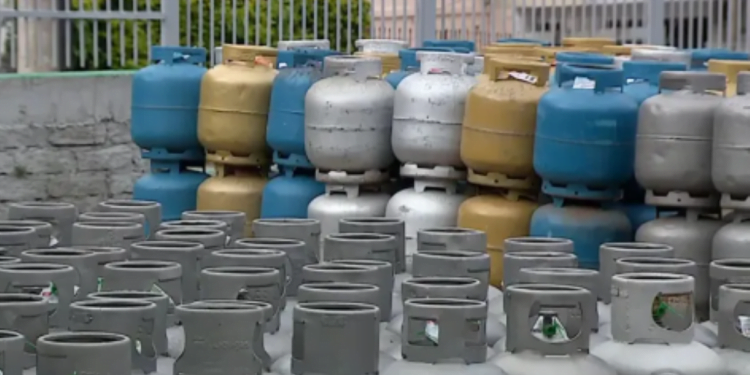 CONFIRMADO HOJE (01/03) pagamento de MAIS DE R$ 100 do VALE-GÁS no mês de Março? Veja comunicado do Governo