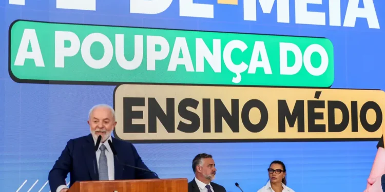 Veja como CONSULTAR o Programa Pé de Meia pelo aplicativo Jornada do Estudante