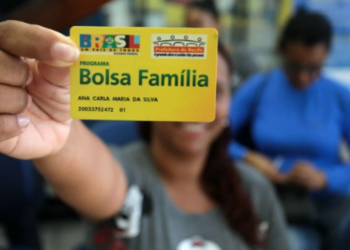 Mulheres terão PRIORIDADE no recebimento do BOLSA FAMÍLIA; entenda!