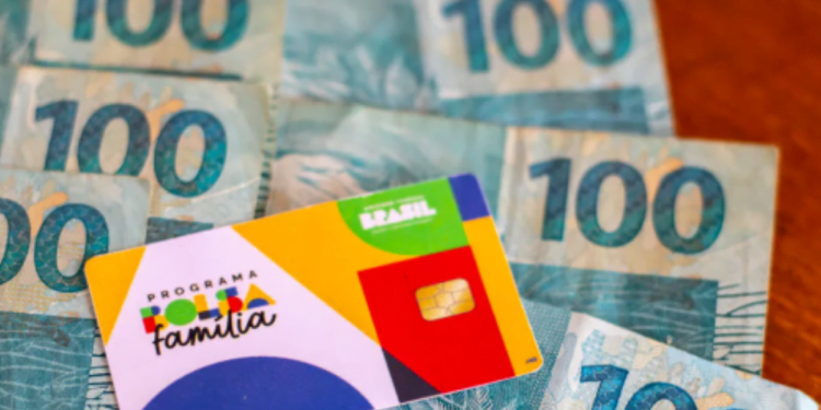 Bolsa Família terá valor da parcela reduzido pela metade em Março; entenda