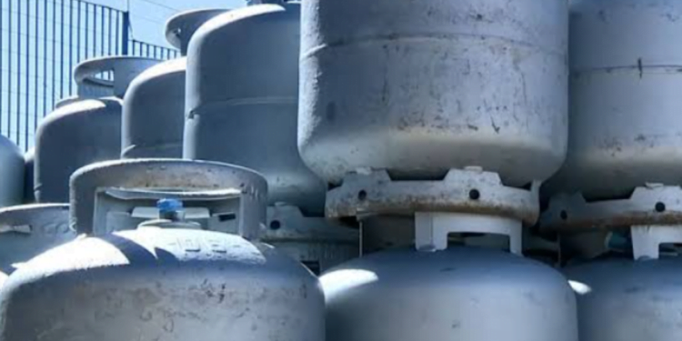 Beneficiários poderão receber o VALE-GÁS ANTECIPADO nesta semana? Veja quem tem direito e o calendário atualizado