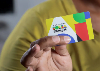 PRESENTÃO: Mães solteiras receberão benefício EXTRA do Bolsa Família nesta sexta-feira (15/03)