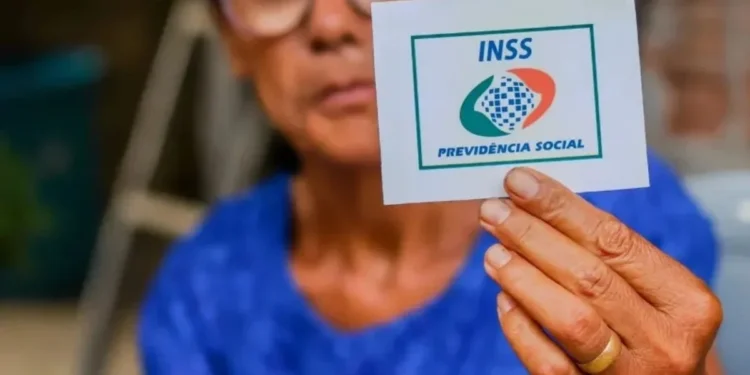 Antecipação do pagamento do 13º salário HOJE (11/03) para aposentados e pensionistas?