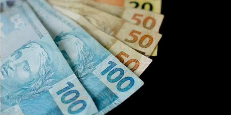 ACABA DE SAIR: Governo autoriza PRESENTÃO para inscritos no Cadastro Único com valor estimado de R$ 1.890