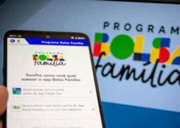 Posso acumular o Bolsa Família com outros benefícios sociais?