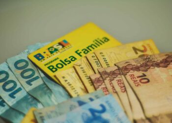 ALERTA URGENTE: Golpistas estão clonando o Bolsa Família de beneficiários; veja como se proteger