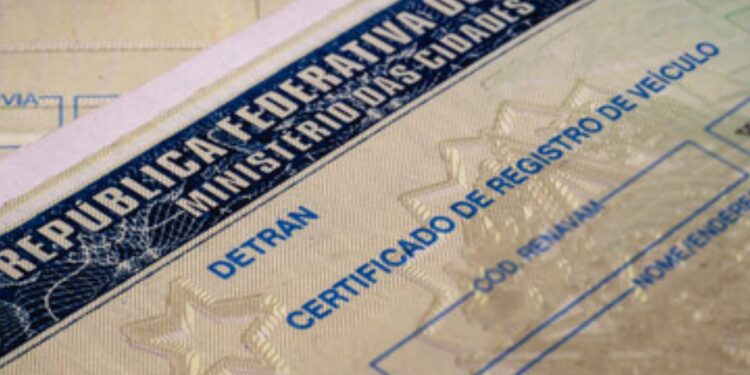 CNH: Senado Aprova Desconto de 50% na Renovação para Idosos