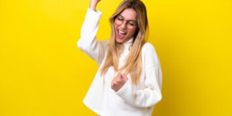 Novo Benefício para DESEMPREGADOS foi LIBERADO! Confira as Regras e Saiba como Receber!