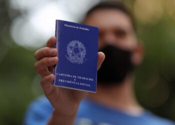 Quem está no PRIMEIRO emprego tem direito ao 13º salário? Entenda aqui!