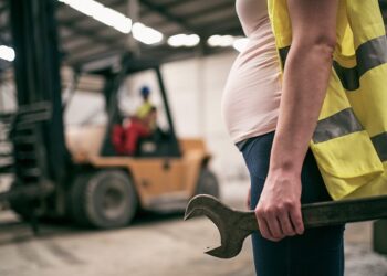 Quais os direitos da GESTANTE em contrato de experiência? Entenda aqui!