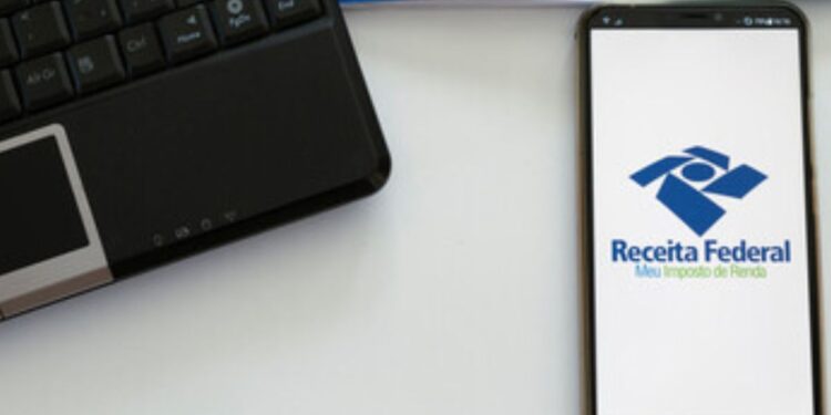 Imposto de Renda 2024: Saiba quais documentos são essenciais para a sua declaração!