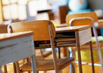 Faltas escolares podem mesmo SUSPENDER o Bolsa Família? Confira