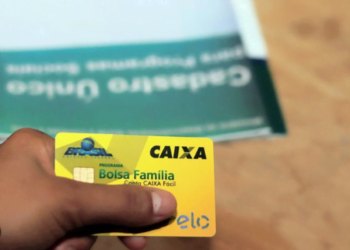 Pagamento do Bolsa Família de MAIO é confirmado com ANTECIPAÇÕES e Benefícios Adicionais; veja calendário e quem recebe