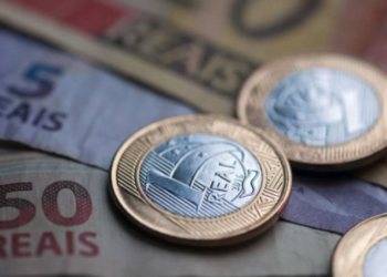 DECISÃO OFICIAL: Governo anuncia novo salário mínimo de R$ 1.856,94; saiba quem tem direito