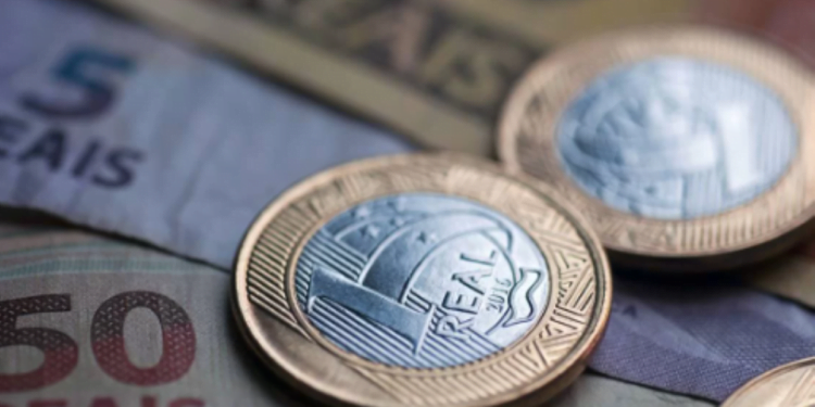 DECISÃO OFICIAL: Governo anuncia novo salário mínimo de R$ 1.856,94; saiba quem tem direito