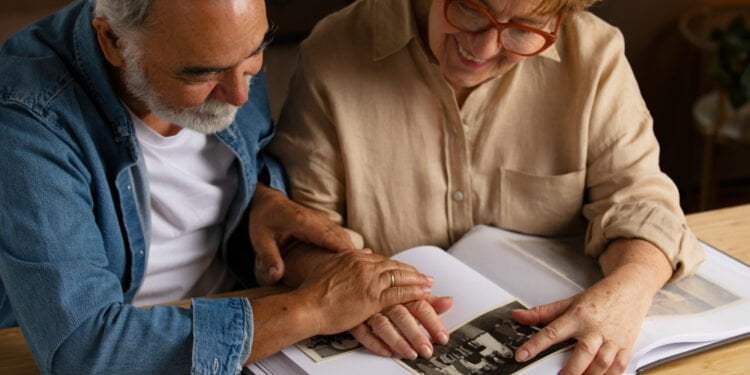Idosos podem receber o Bolsa Família? Entenda