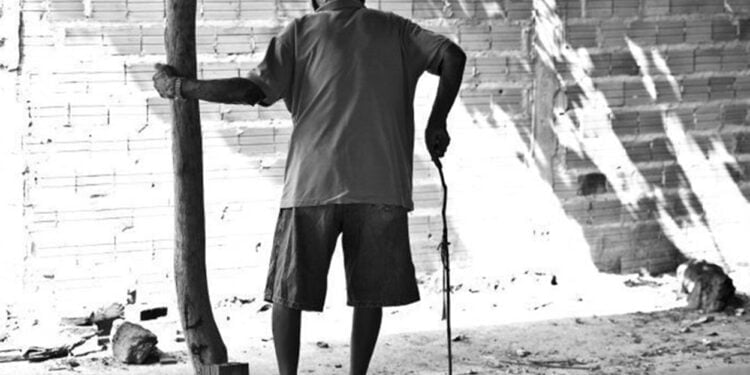 Benefício adicional de R$ 250 do BPC já está disponível? Quem tem direito? Confira agora