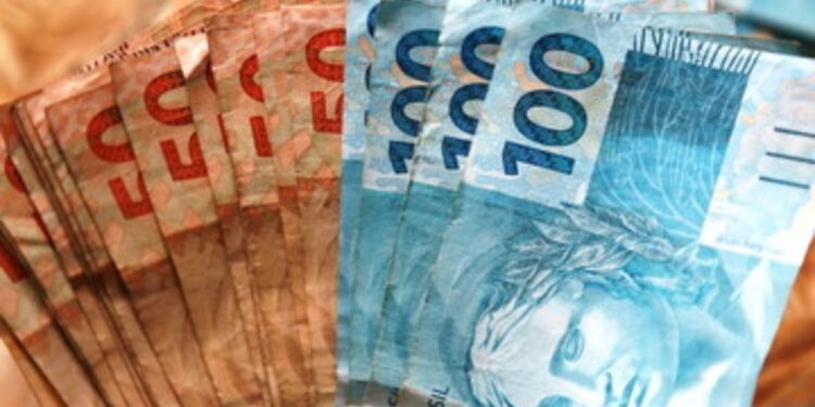 Governo Estabelece Cronograma para Pagamento de Auxílio de R$ 1,4 mil a Idosos