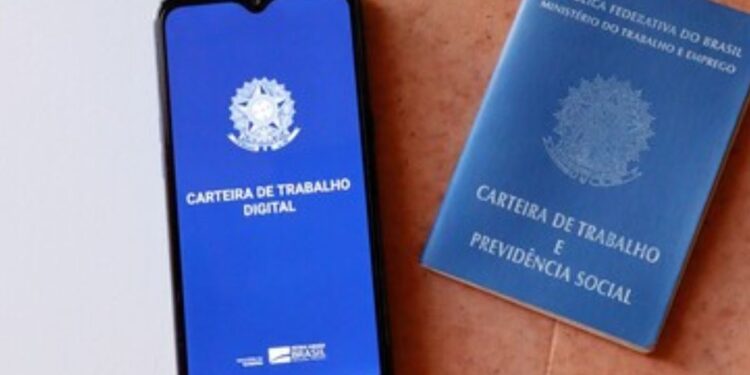 Como faço para acessar minha Carteira de Trabalho Digital?