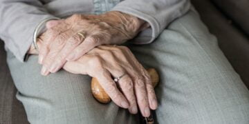 Idosos acima de 65 anos podem solicitar HOJE (08) ESTE benefício