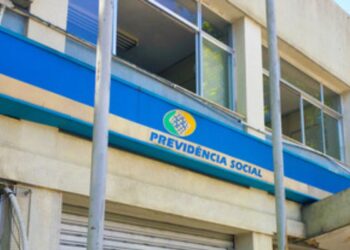 INSS Alerta: Falsários Estão Passando por Servidores do INSS Para Realizar "Prova de Vida"; entenda