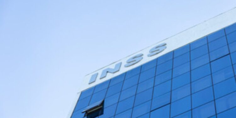 Inss: É Possível Trabalhar Recebendo o Auxílio-doença?