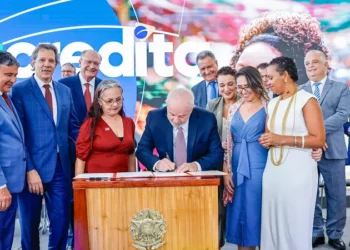 Quem participar do Programa Acredita perderá o Bolsa Família? Descubra aqui