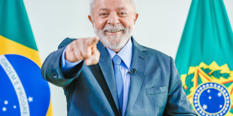 Lula AUTORIZOU aposentadoria para beneficiários do Bolsa Família? Confira