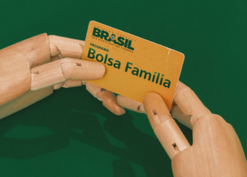 Comunicado OFICIAL sobre revisão do Bolsa Família: precisa ir ao CRAS ou pode fazer online?