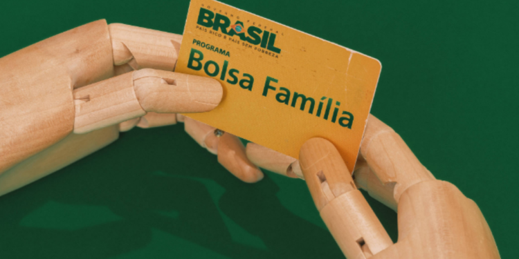 Comunicado OFICIAL sobre revisão do Bolsa Família: precisa ir ao CRAS ou pode fazer online?