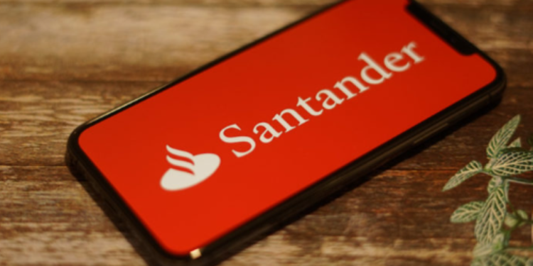 Santander vai liberar benefício inesperado para clientes