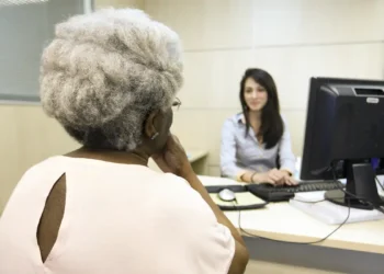 Idoso livre de dívida