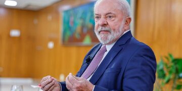 Lula anuncia investimento de R$ 400 MILHÕES em NOVO PROGRAMA para classe de trabalhadores