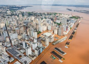 Governo libera benefícios do INSS para atingidos pelas enchentes no Rio Grande do Sul; veja como sacar
