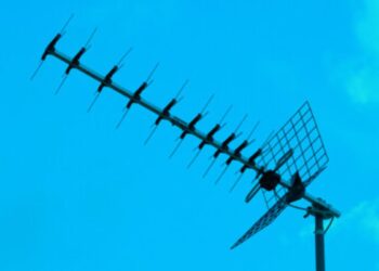 Desfrute de mais de 100 Canais Grátis! Peça Seu Kit Antena com Instalação Gratuita no CRAS!